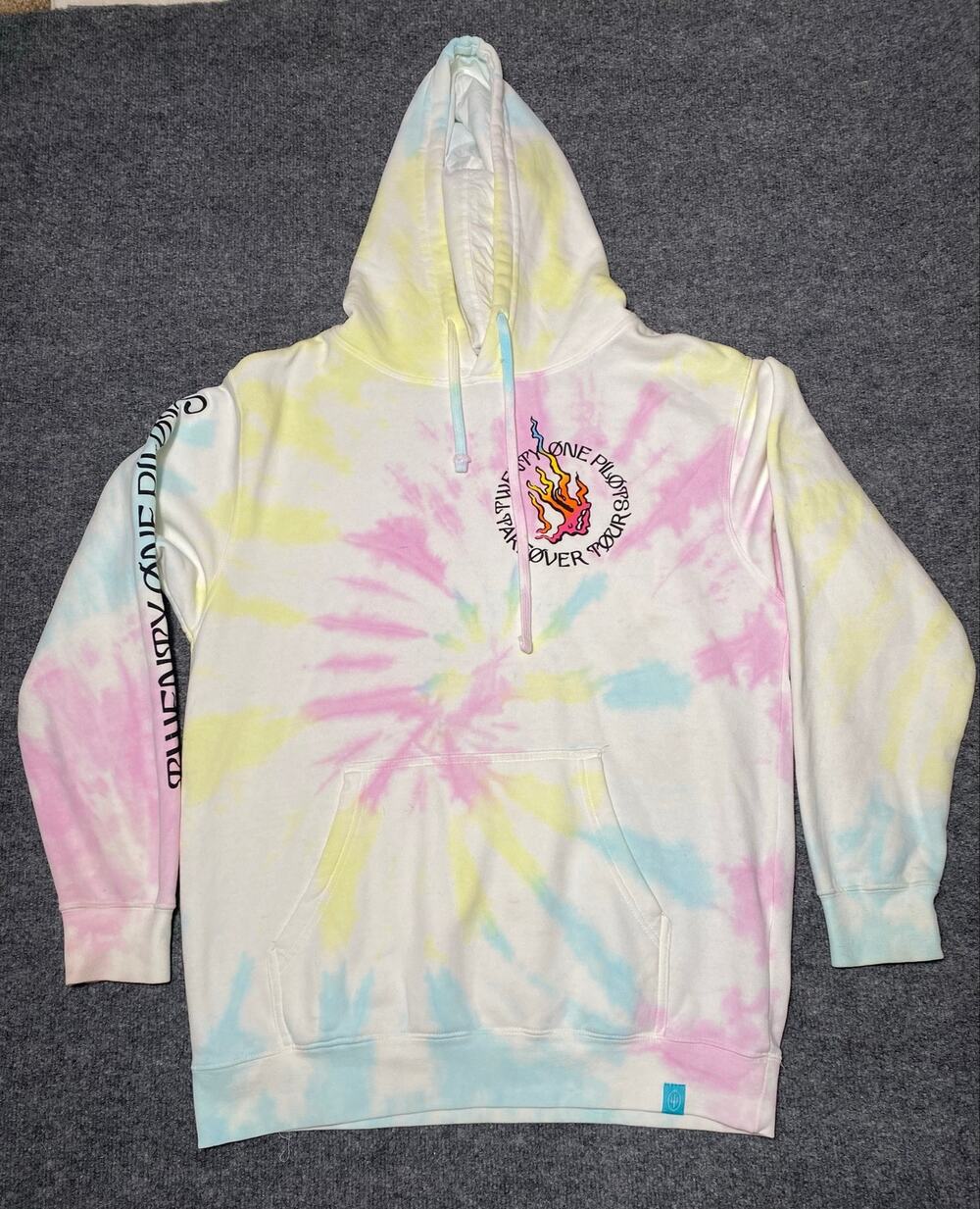 Twenty One Pilots Hoodie Mens -L White Tie Dye Takeover Tour
Graphic Pullover